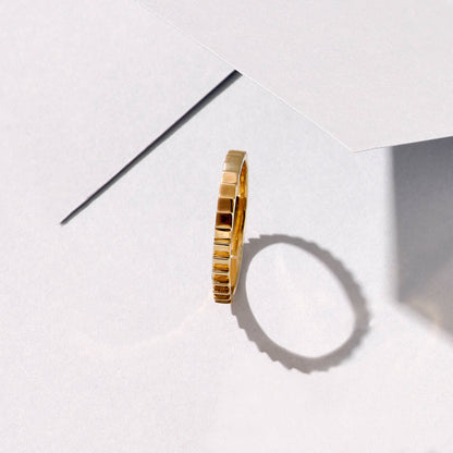 Minimalist Infinity Ring in Gold