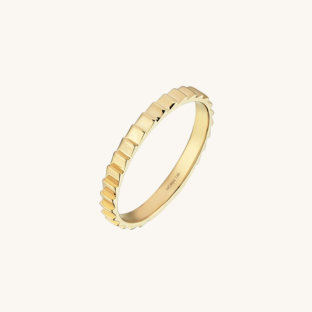Minimalist Infinity Ring in Gold