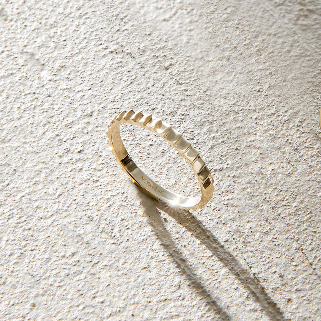 Minimalist Infinity Ring in Gold