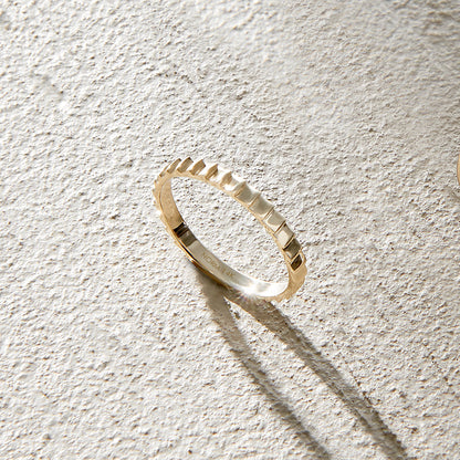 Minimalist Infinity Ring in Gold