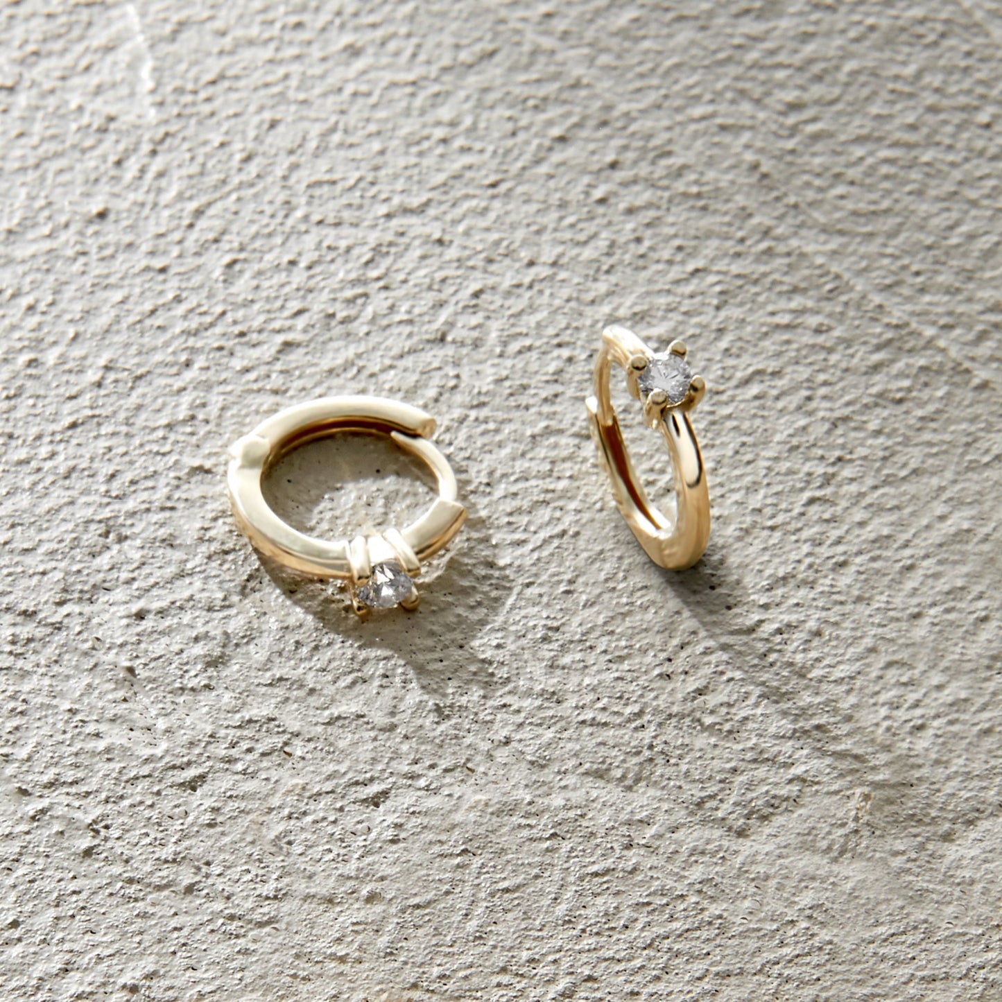 Solitaire Earrings in Gold