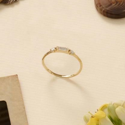 Baguette Band Ring in Gold