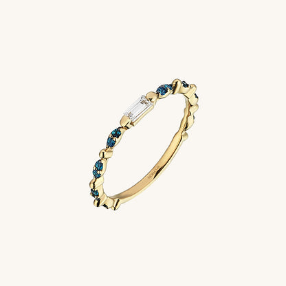 Baguette Novella Ring in Gold