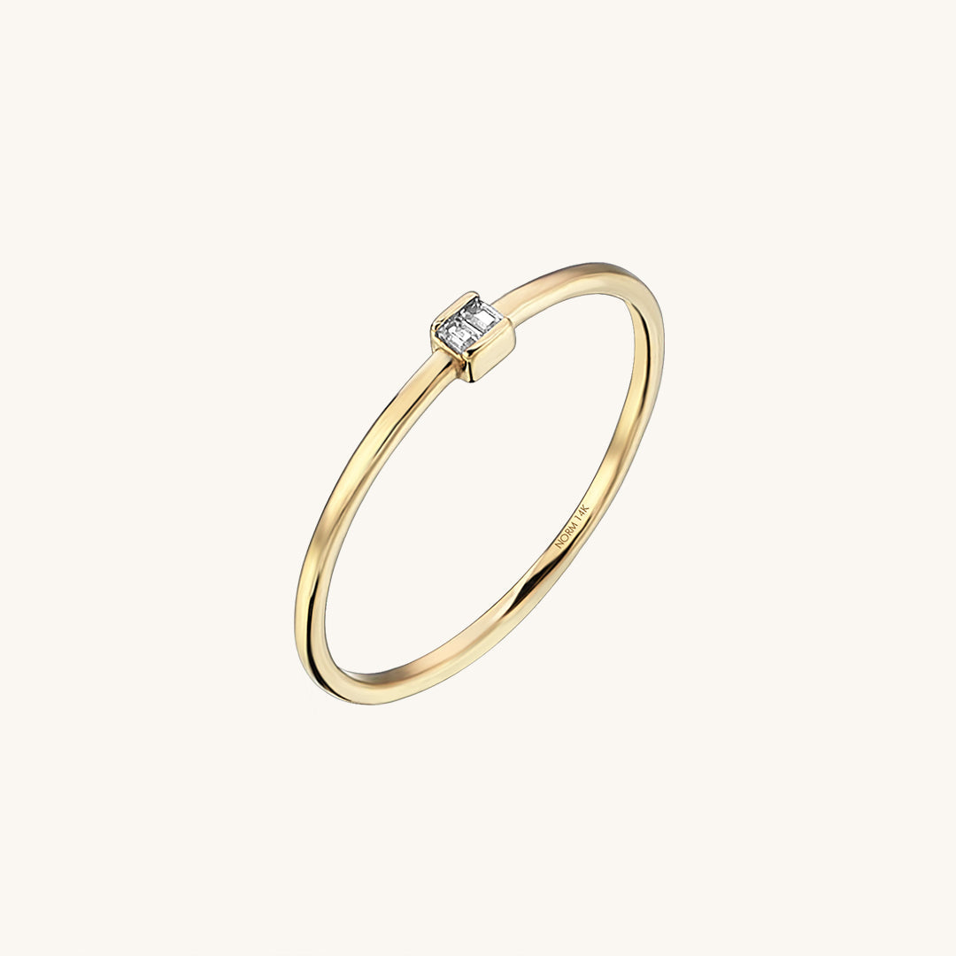 Basic Baguette Ring in Gold