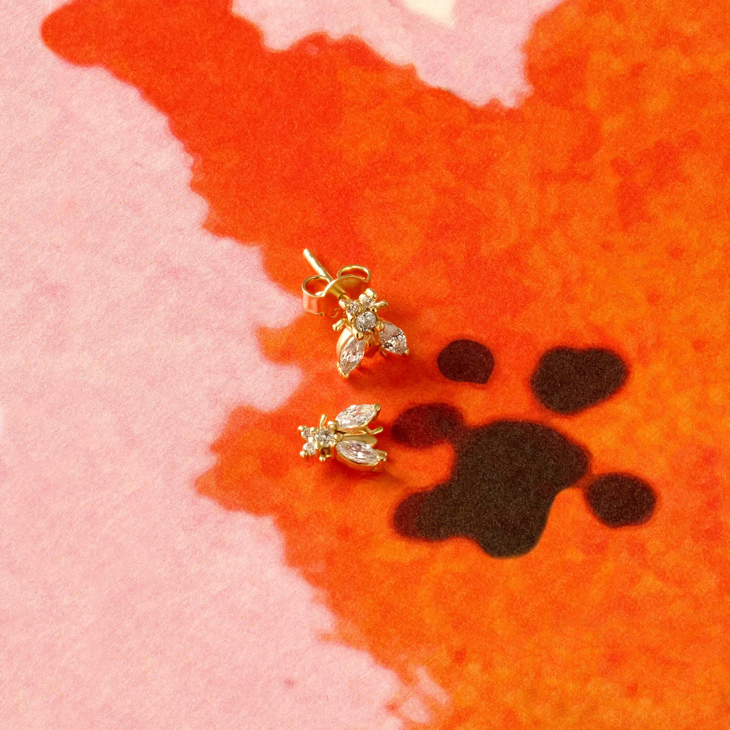 Bee Earrings in Gold