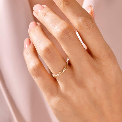 Bezel Band Ring in Gold