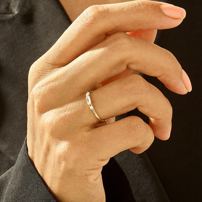 Baguette Band Ring in Gold