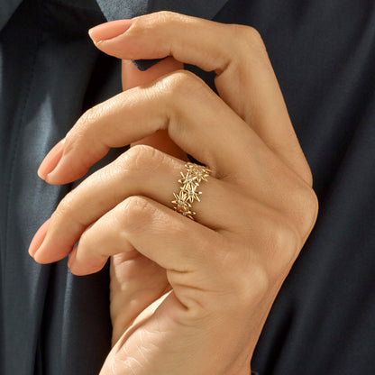 Bold Flower Band Ring in Gold