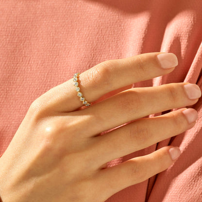 Bold Solo Band Ring in Gold