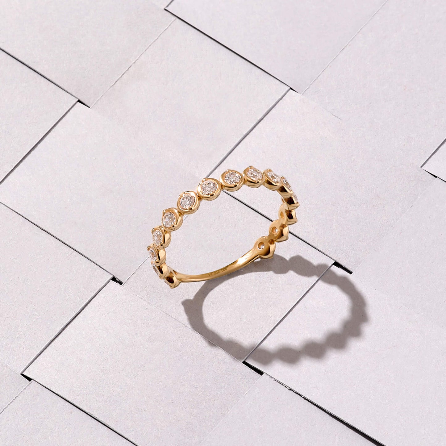 Bold Solo Band Ring in Gold