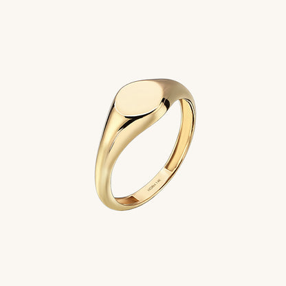 Circle Signet Ring in Gold