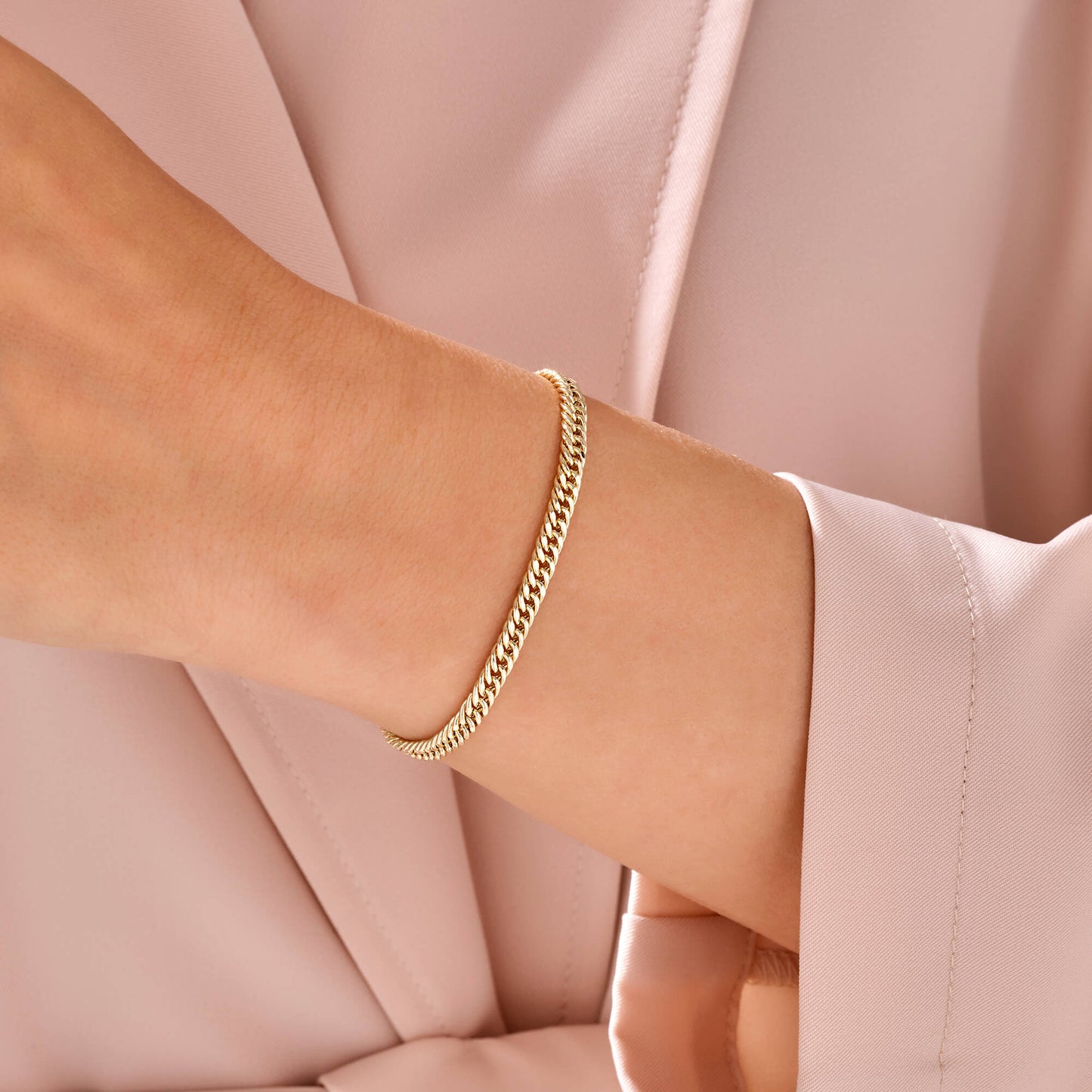 Cuban Links Bracelet in Gold