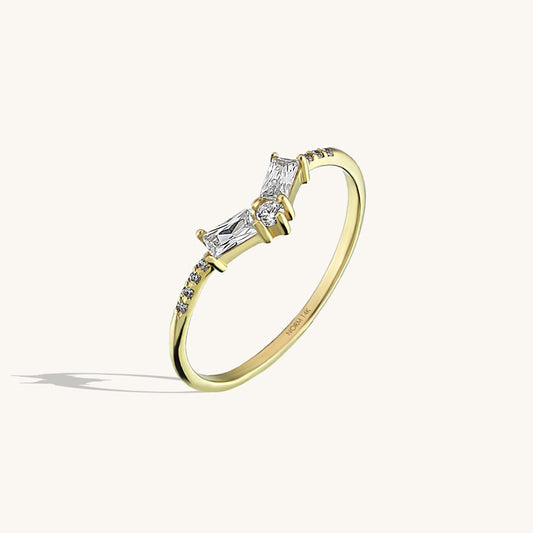 Curved Baguette Ring in Gold