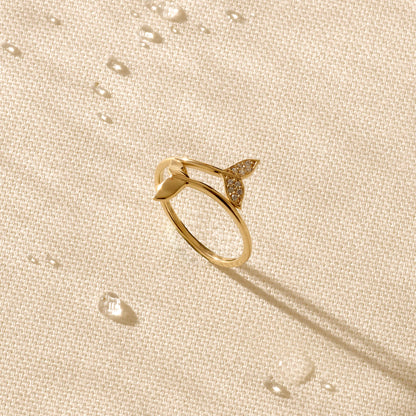 Dolphin Ring in Gold
