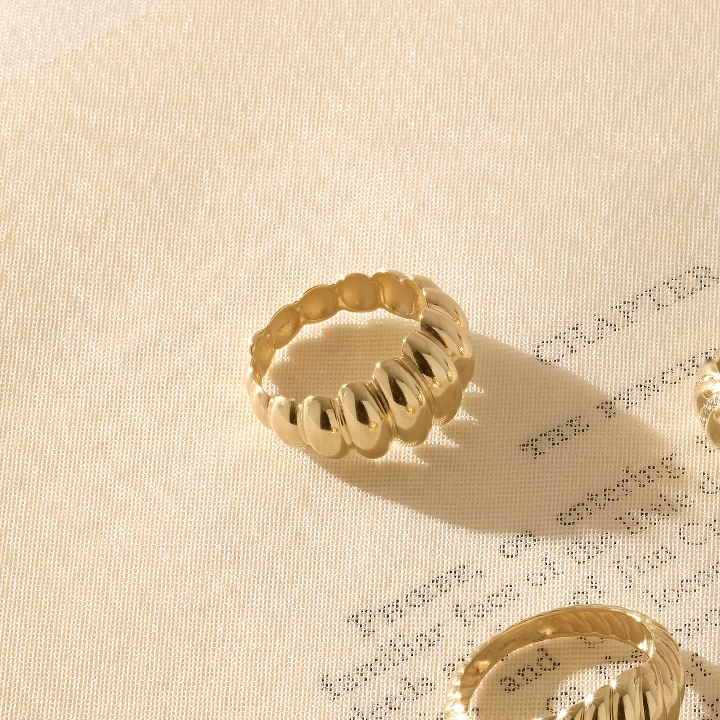Dome Croissant Ring in Gold