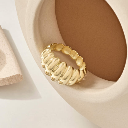 Dome Croissant Ring in Gold