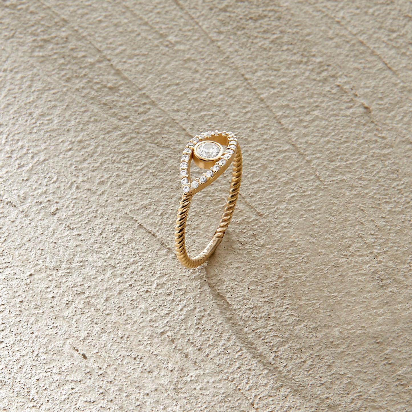 Evil Eye Ring in Gold