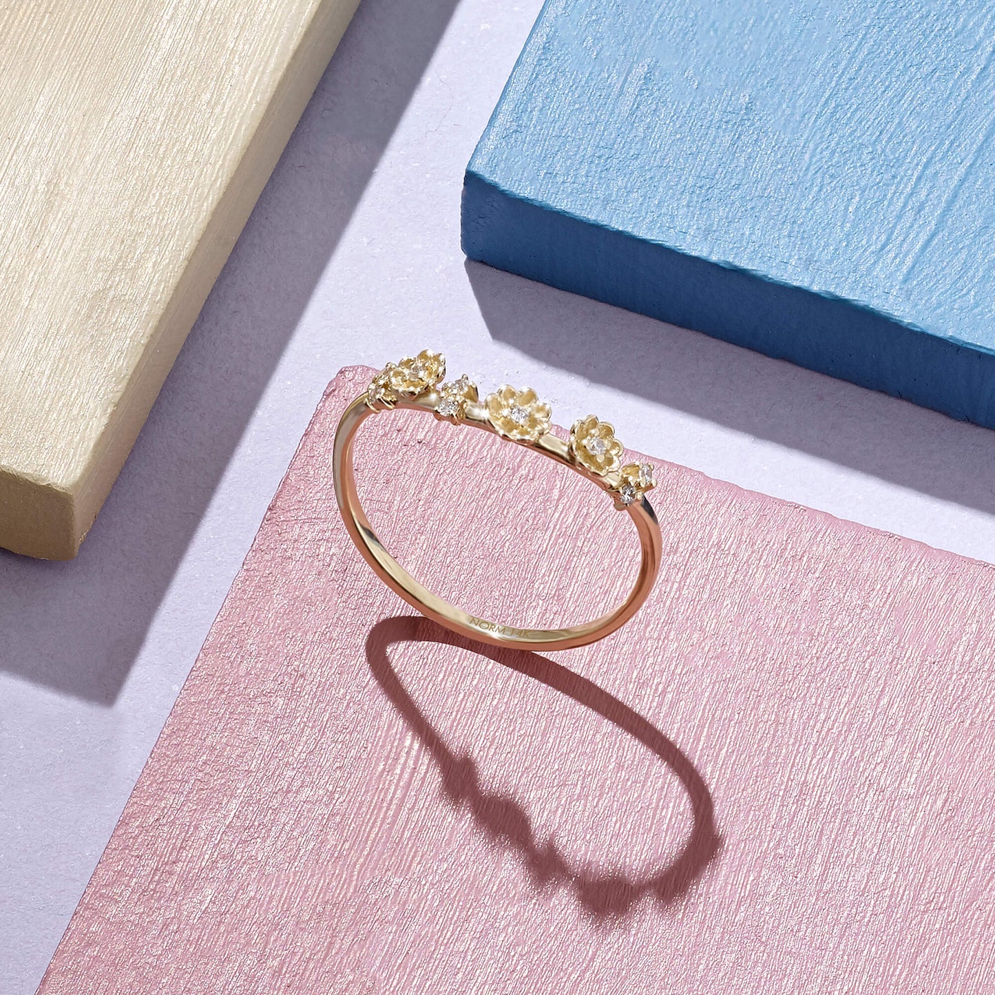 Flower Curved Ring in Gold