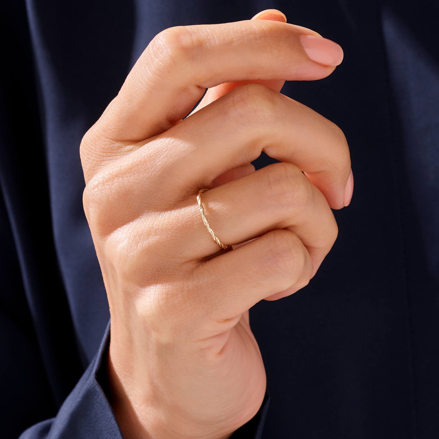 Hammered Twisted Ring in Gold