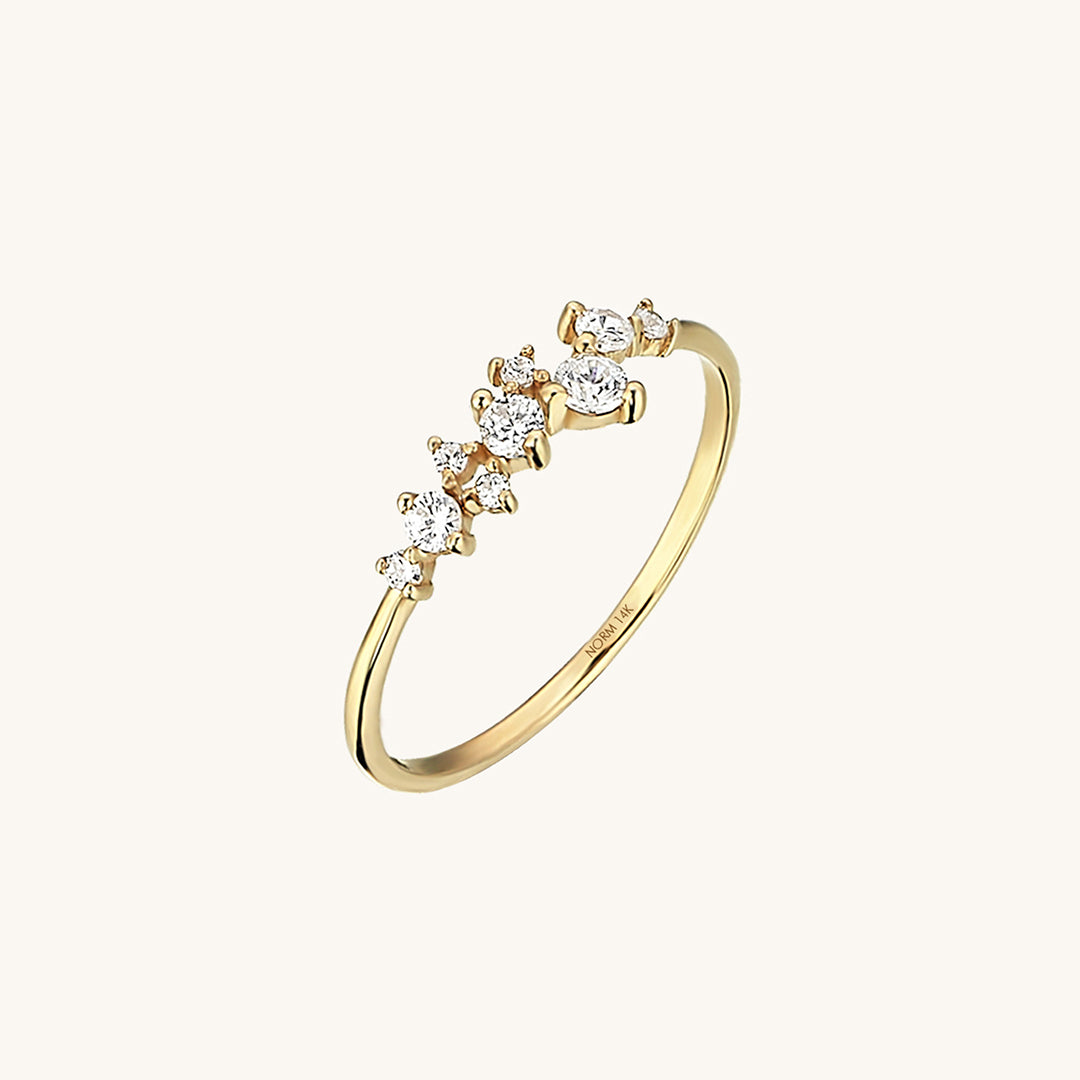 Iconic Diamond Cluster Ring in Gold
