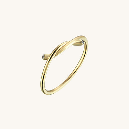 Iconic Knot Ring in Gold