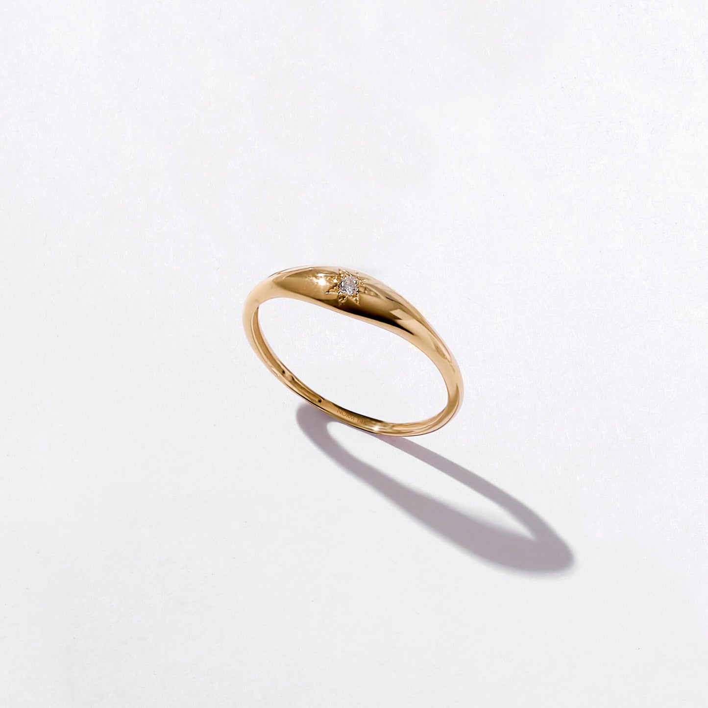 Iconic Signet Star Ring in Gold
