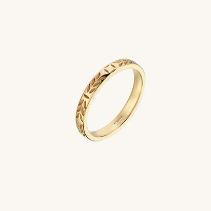 Leaf Engraved Band Ring in Gold