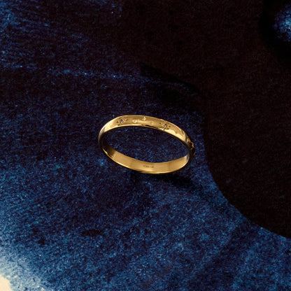 Minimal Star Pave Band Ring in Gold