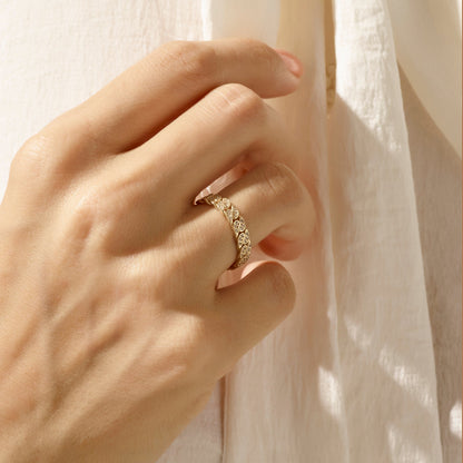 Minimalist Cuban Links Ring in Gold