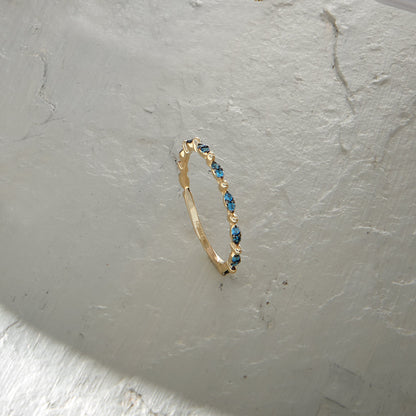 Novella Ring in Gold