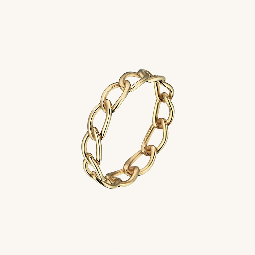 Oval Chain Ring in Gold