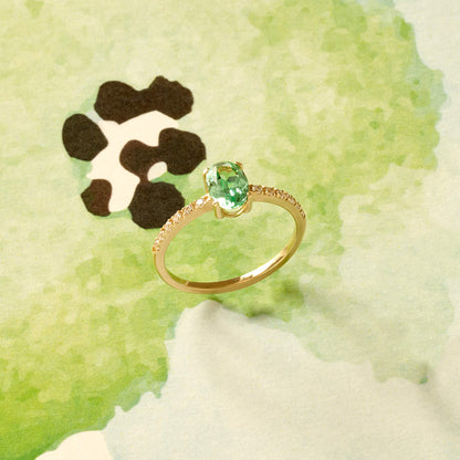 Paraiba Tourmaline Oval Solitaire Ring in Gold