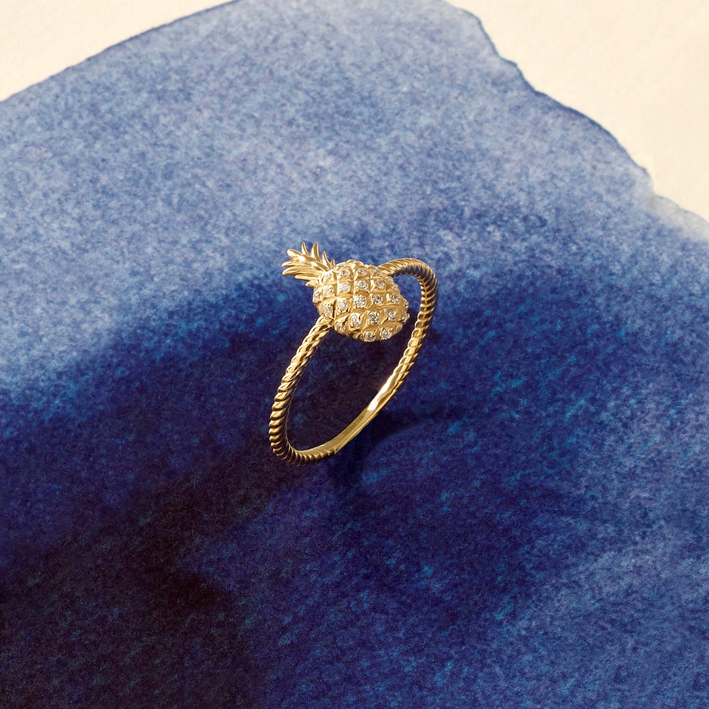 Pave Pineapple Ring in Gold