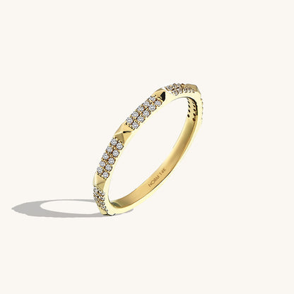 Pyramid Ring in Gold