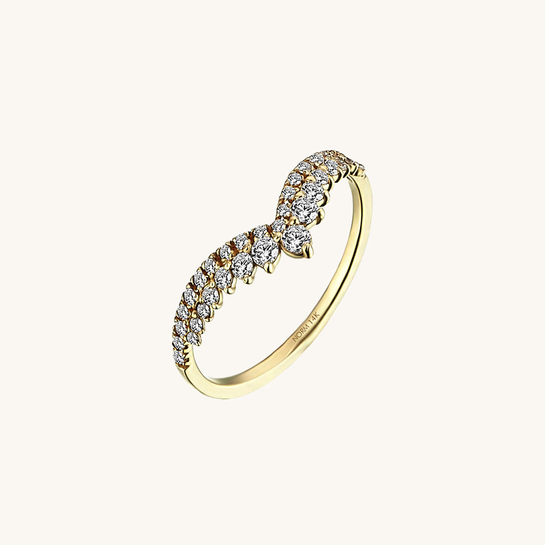 Diamond Royal Curve Ring in Gold