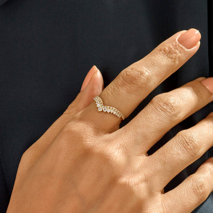 Diamond Royal Curve Ring in Gold