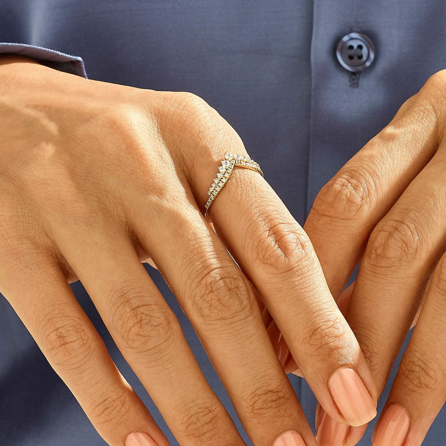 Diamond Royal Curve Ring in Gold