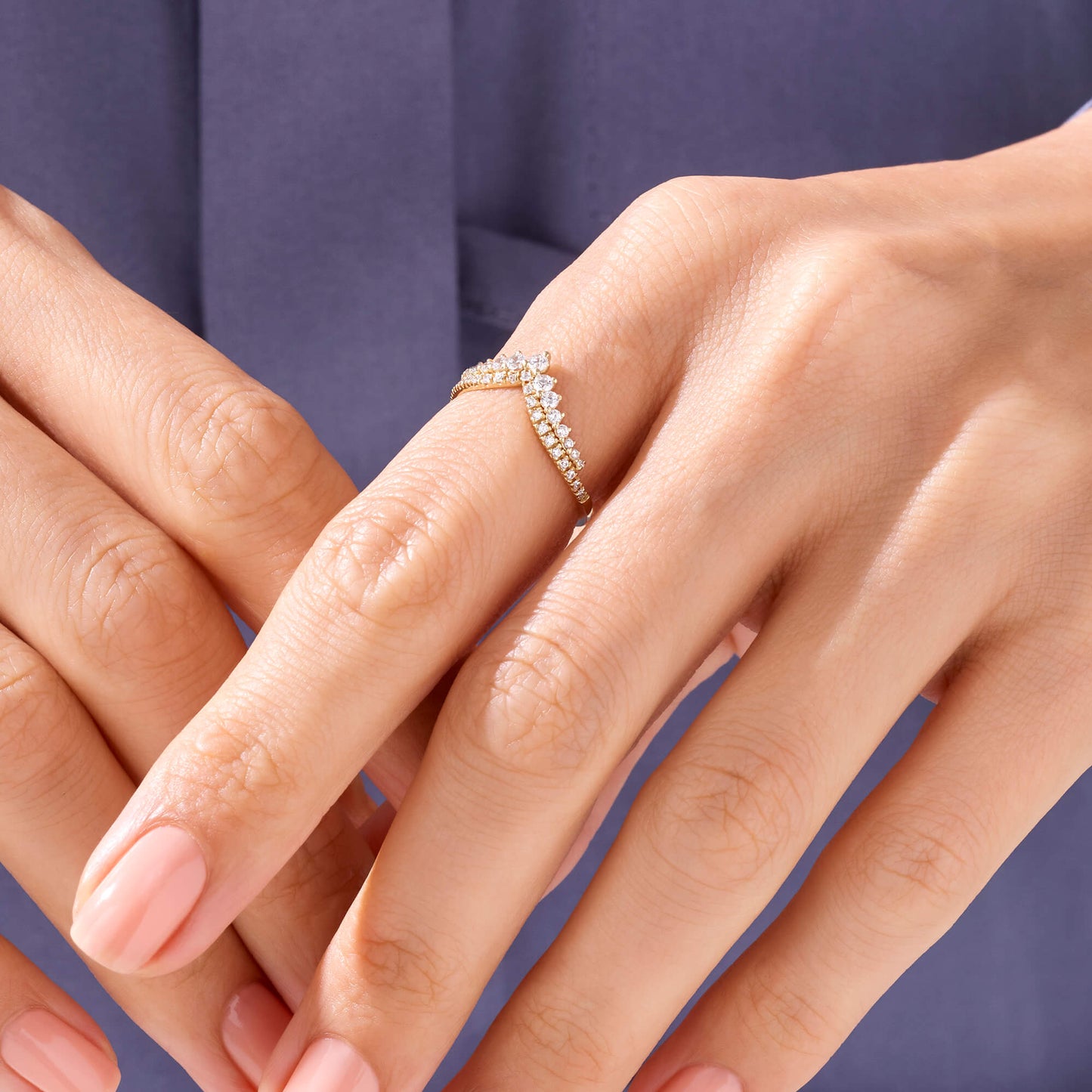 Royal Curve Ring in Gold