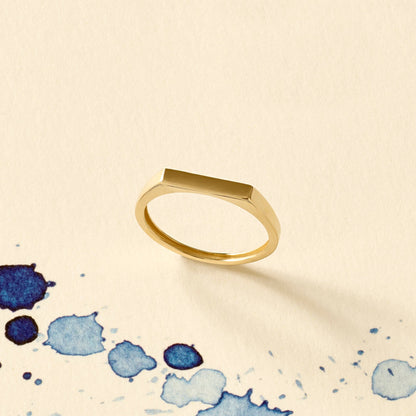 Bar Signet Ring in Gold