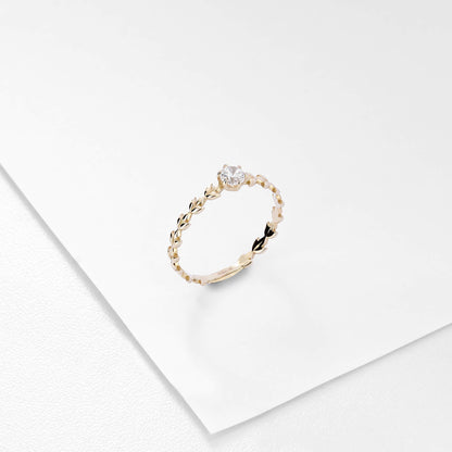 Solitaire Vine Ring in Gold
