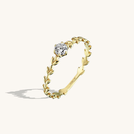 Solitaire Vine Ring in Gold