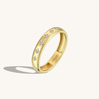 Star Wedding Ring in Gold