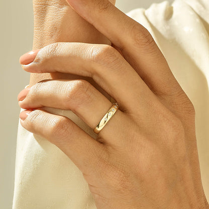 Star Wedding Ring in Gold