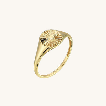 Sun Signet Ring in Gold