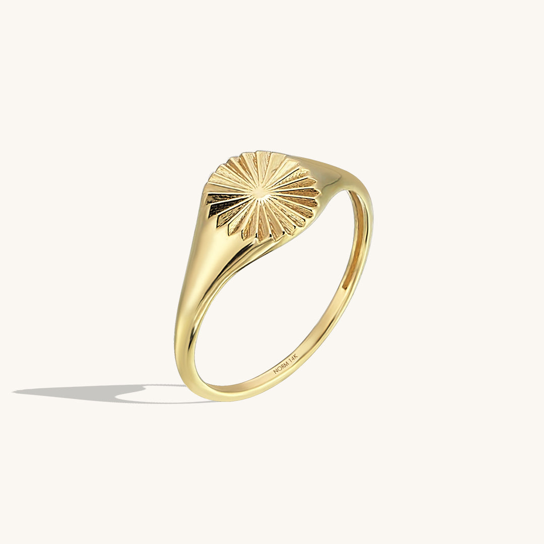 Sun Signet Ring in Gold