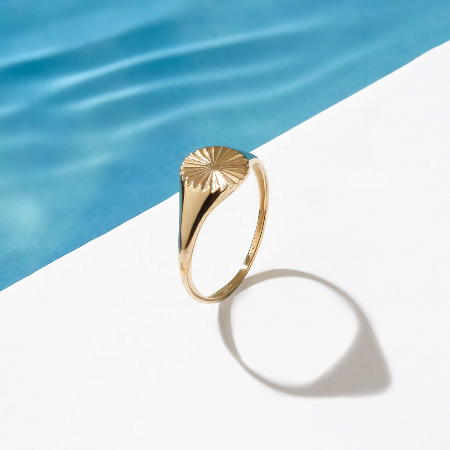 Sun Signet Ring in Gold
