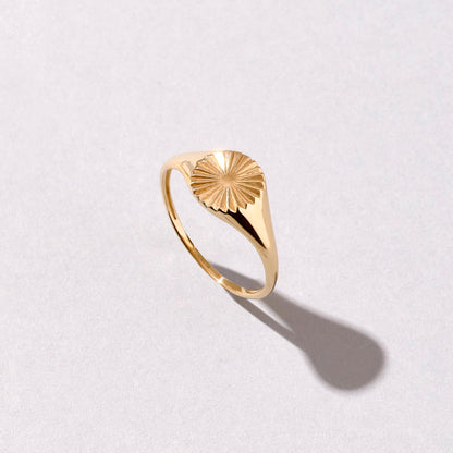 Sun Signet Ring in Gold