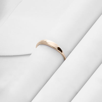 Tiny Signet Ring in Gold