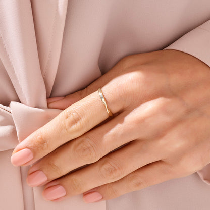 Twist Band Ring in Gold