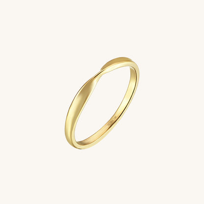 Twist Band Ring in Gold